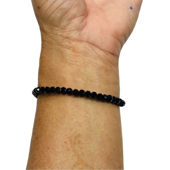 2/$20💥 Farah Jewelry Glass Stone "FUN" Bracelet - Picture 6 of 9